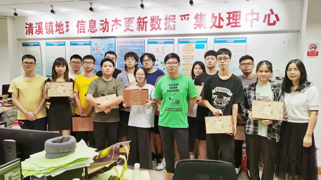 月满中秋 情满人心丨js555888金沙老品牌集团走访慰问项目部一线员工