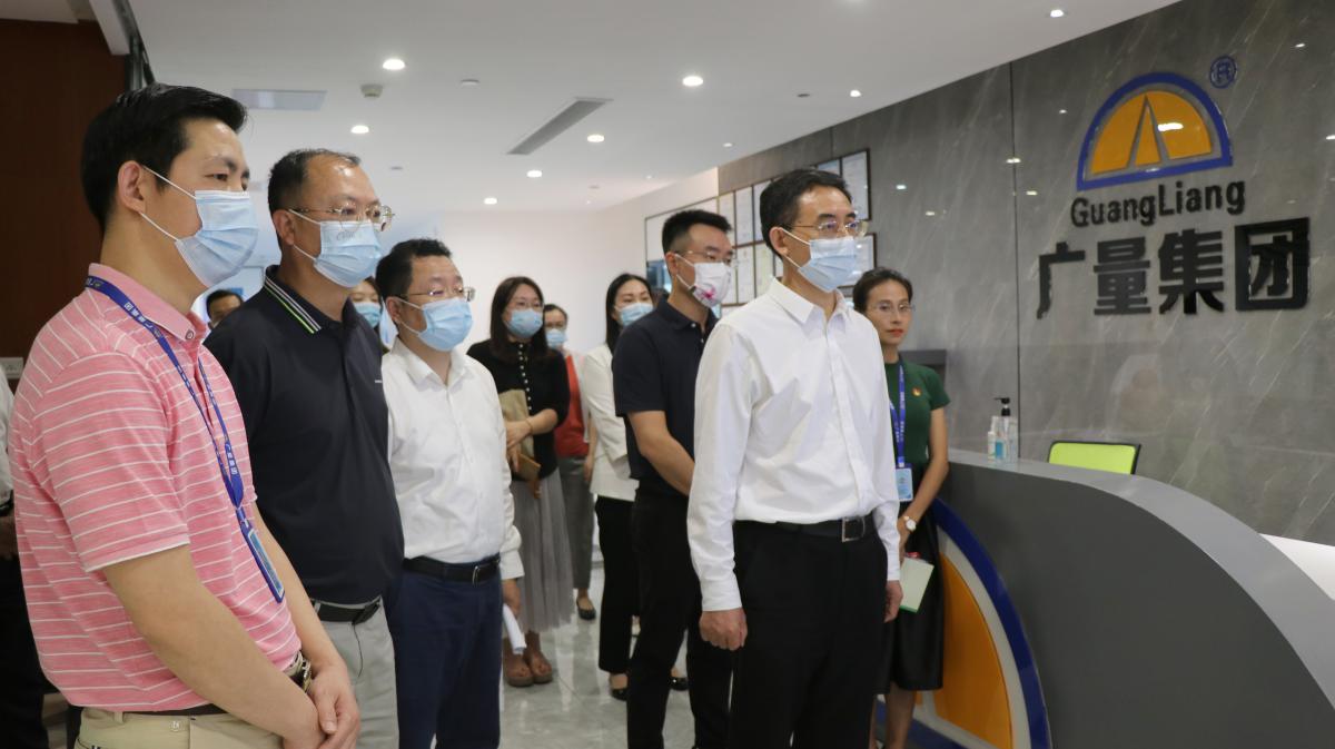 东莞市人大常委会潘新潮副主任莅临js555888金沙老品牌集团调研